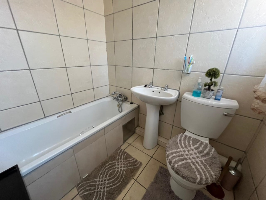 2 Bedroom Property for Sale in Bodorp North West